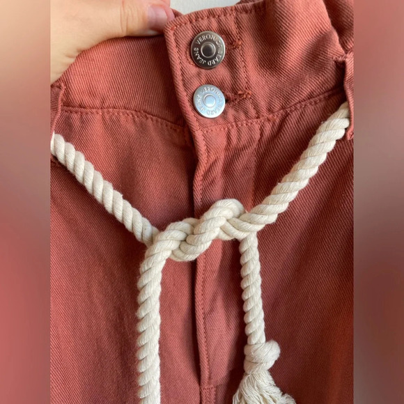 VERONICA BEARD||Karter Belted Linen-Cotton Paper Bag Pants,Worn Once Size 8 - Picture 5 of 11